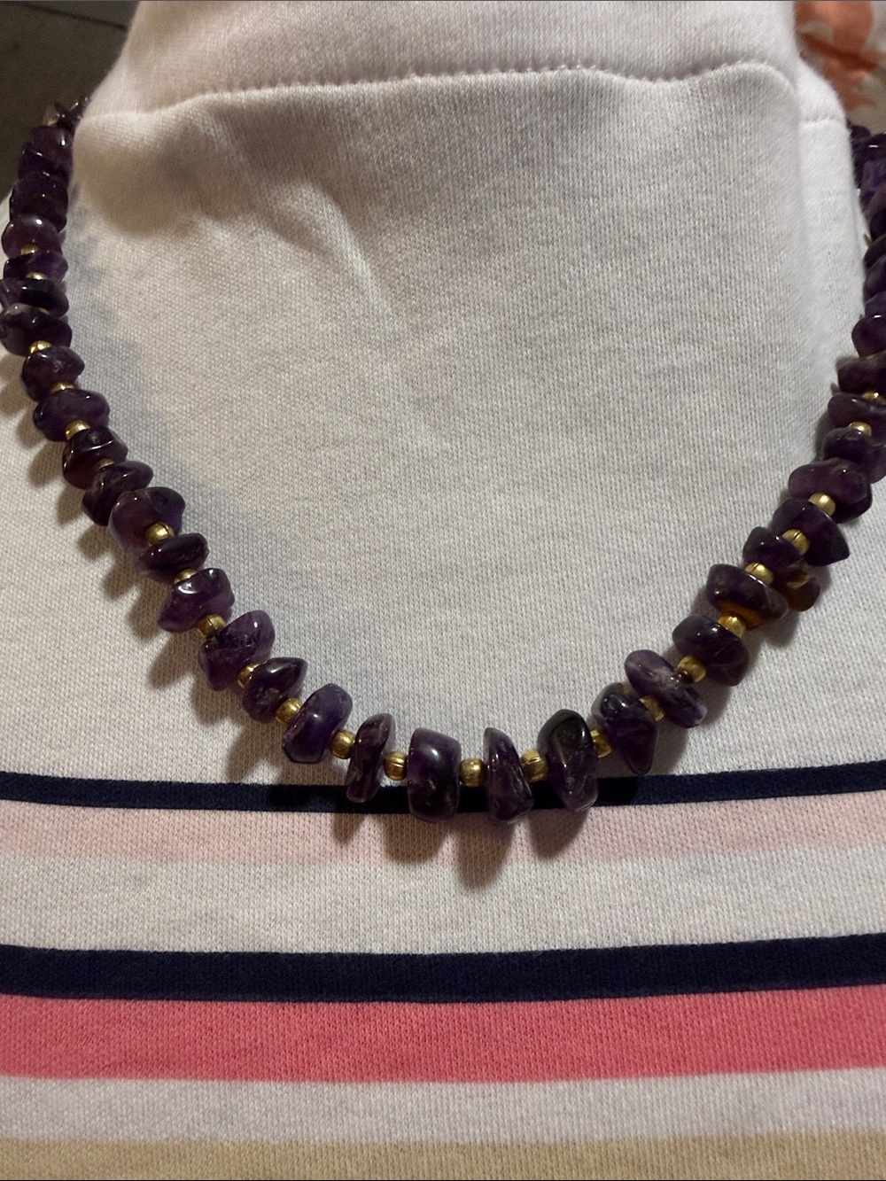 Vintage Women’s 9.5” Amethyst Chip Necklace with Gold Accents screw back
